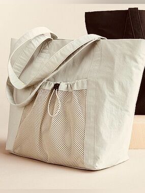 Cotton Mesh-Front Tote Bag in Light Beige